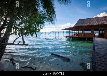 Homestay Yenkoranu a Pulau Kri Raja Ampat, Indonesia Foto Stock