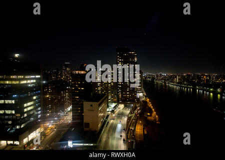 New York paesaggi, paesaggi urbani e street view. Della famosa terra segna come memoriale, spose e altre vedute urbane in bella luce del giorno un Foto Stock