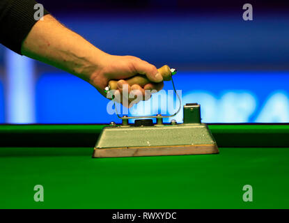 Preston Guild Hall, Preston, Regno Unito. 7 Mar, 2019. Snooker, corallo protagonisti del campionato; la tabella di confronto viene stirato per manutenzione Credito: Azione Sport Plus/Alamy Live News Foto Stock