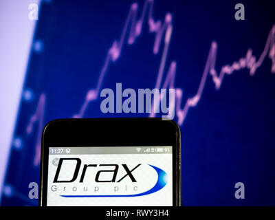 L'Ucraina. 7 Mar, 2019. Drax Group plc logo azienda vede visualizzato su un telefono intelligente. Credito: Igor Golovniov SOPA/images/ZUMA filo/Alamy Live News Foto Stock