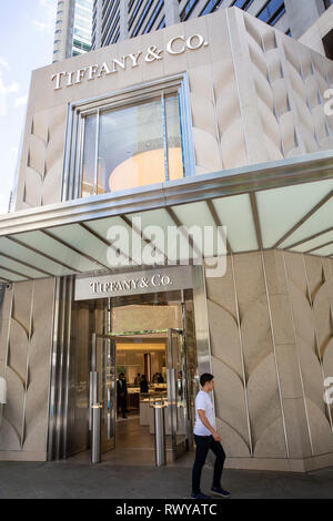 Sydney, Australia. 8 Mar 2019. In precedenza questa settimana Tiffany's ha aperto le sue porte a un nuovo flagship store a Sydney per Pitt Street. Credito: martin berry/Alamy Live News Foto Stock