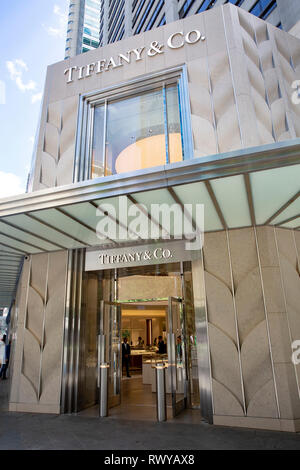 Sydney, Australia. 8 Mar 2019. In precedenza questa settimana Tiffany's ha aperto le sue porte a un nuovo flagship store a Sydney per Pitt Street. Credito: martin berry/Alamy Live News Foto Stock