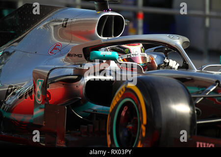 Montmelo, Barcelona - Spagna. 28h Febbraio 2019. Lewis Hamilton di Gran Bretagna guida la (44) Mercedes AMG Petronas F1 Team Mercedes W10 sulla via D Foto Stock