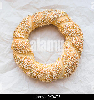 Tradizionale turca di pasticceria - panini in forma di twisted bagel anelli Foto Stock