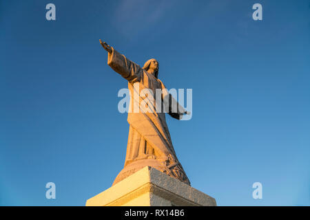 Überlebensgrosse statua di Gesù Cristo Rei in Garajau, Madeira, Portogallo, Europa | maggiore di lifesize Staue Gesù Cristo Rei in Garajau Madera, Porto Foto Stock