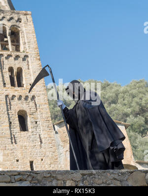 Partecipante di rievocazione storica nella città vecchia di Taggia, nella regione Liguria Italia Foto Stock