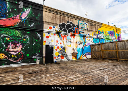 Graffiti da alcuni artisti di talento nel centro cittadino di Houston, TX Foto Stock
