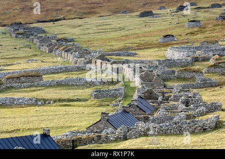 St Kilda, Ebridi Esterne, Scozia. Villaggio Baia di St Kilda, proprietà del National Trust per la Scozia. Foto Stock