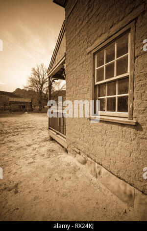 Alonzo Russell adobe house (presenti nel film "Butch Cassidy e Sundance Kid'), Grafton città fantasma, USA Utah Foto Stock