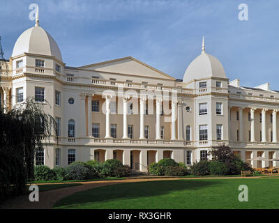 Londra - Settembre 2016: University of London Business School è ospitato in uno storico palazzo progettato da John Nash vicino a Regent's Park. Come si vede i Foto Stock