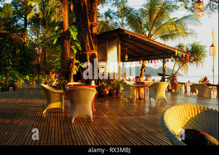 Bamboo Bungalows Guest House, Ao Yai Beach, Koh Phayam, Provincia di Ranong, Thailandia Foto Stock