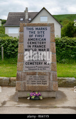 Memorial spot di marcatura del primo cimitero americano nella II Guerra Mondiale vicino a Vierville-sur-Mer in Normandia, Francia. Foto Stock