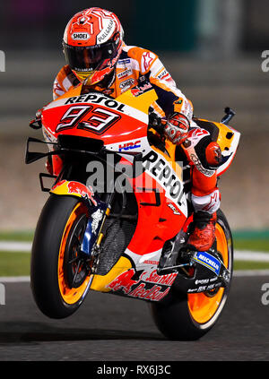 Doha in Qatar. 8 Mar, 2019. Lo spagnolo della MotoGP Marc Marquez del Repsol Honda Team compete durante le 2 prove libere del MotoGP 2019 Grand Prix del Qatar a Losail circuito di Doha, capitale del Qatar, il 8 marzo 2019. Credito: Nikku/Xinhua/Alamy Live News Foto Stock