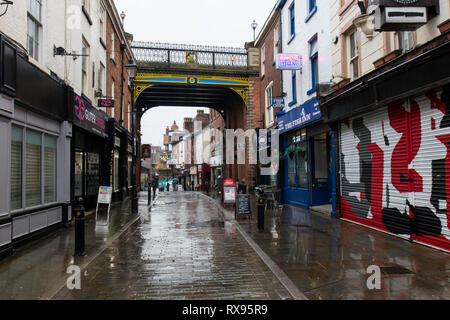 Un giorno di pioggia in Stockport Foto Stock