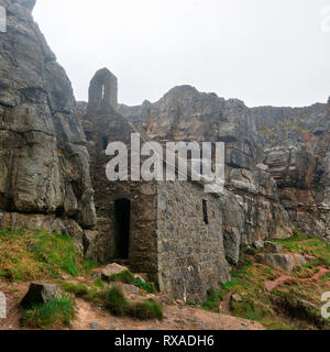 Saint Govan la cappella in South West Wales adottate nel novembre 2018 presi in hdr Foto Stock