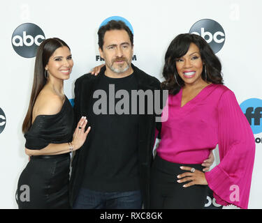 2019 Inverno TCA Press Tour - Disney ABC Television tenutosi presso la struttura The Langham Huntington Hotel a Pasadena, in California il 5 febbraio 2019 con: Roselyn Sanchez, Demián Bichir, Wendy Raquel Robinson dove: Los Angeles, California, Stati Uniti quando: 05 Feb 2019 Credit: Sheri Determan/WENN.com Foto Stock