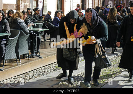 Bosa, Sardegna, Italia. S''Attittidu Carnevale Martedì grasso sfilata Foto Stock