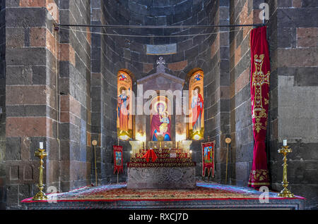 Vagharshapat , Armenia - Lug 8, 2018: San Hripsime chiesa è un settimo secolo Chiesa Apostolica Armena. Si tratta di una delle più antiche chiese superstite Foto Stock