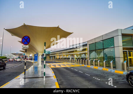 Dall'Aeroporto Internazionale Abu Dhabi nel capitale di Emirati Arabi Uniti , United Arab Eimrates Foto Stock