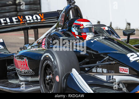 San Pietroburgo, Florida, Stati Uniti d'America. 8 Mar, 2019. ED JONES (20) del Regno Emerates passa attraverso le spire durante la pratica per la Firestone Grand Prix di San Pietroburgo a Waterfront temporanea Street corso a San Pietroburgo, in Florida. (Credito Immagine: © Walter G Arce Sr Asp Inc/ASP) Foto Stock