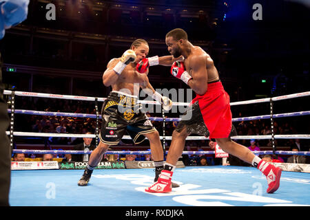 Londra REGNO UNITO 8 marzo 2019 Boxe ritorna alla Royal Albert Hall kensington gore Londra Anthony Yarde sconfigge Travis Reeves in wbo intercontinental Pesi Mediomassimi concorso presso la Royal Albert Hall Anthony Yarde v Travis Reeves Credito: Dean Fardell/Alamy Live News Foto Stock