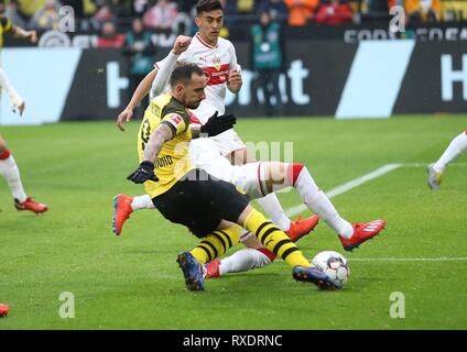 Dortmund, Germania. . 09Mar, 2019. firo: 09.03.2019, calcio, 2018/2019, 1.Bundesliga BVB Borussia Dortmund - VfB Stuttgart Paco Alcacer nei duelli contro | Utilizzo di credito in tutto il mondo: dpa/Alamy Live News Foto Stock