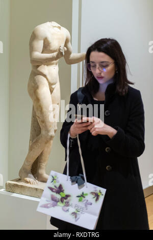 Torino, Italia, 09 marzo, 2019. Foto LaPresse/Nicol&#xf2; campo il 3/9/2019 Torino (Italia) Cronaca Settimana dei Musei, l'iniziativa promossa dal Ministero per i Beni e le attività&#xe0; culturali prevede l'ingresso gratuito a tutti i musei statali dal 5 al 10 marzo Nella foto: visitatori nella Galleria Sabauda Foto LaPresse/Nicol&#xf2; campo Marzo 9, 2019 Torino (Italia) News Settimana di musei, l'iniziativa promossa dal Ministero per i Beni e le Attività Culturali offre ingresso gratuito a tutti i musei statali dal 5 al 10 marzo dell'immagine: i visitatori nella Galleria Sabauda Credito: LaPre Foto Stock