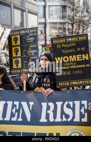 Londra, Regno Unito. Il 9 marzo 2019. Londra, Regno Unito. 09Mar, 2019. Londra, Regno Unito. 09Mar, 2019. Milioni di donne luogo, una marcia annuale per la Giornata internazionale della donna, questo anno dedicato alle donne e alle ragazze ucciso da uomini e chiamato "mai dimenticato", Londra, Regno Unito, 09-03-2019 Credito: Bjanka Kadic/Alamy Live News Credito: Bjanka Kadic/Alamy Live News Foto Stock