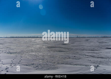 Il lago Ontario congelati durante un terribilmente freddo inverno. Foto Stock