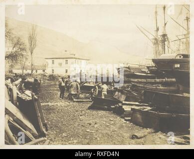 Luogo di sbarco, Ordnance Wharf, Balaklava. Roger Fenton; Inglese, 1819-1869. Data: 1855. Dimensioni: 27,9 x 36,7 cm (l'immagine/carta); 40,3 × 53,2 cm (mount). Carta salata stampa, dall'album fotografico "Foto della sede della Guerra di Crimea' (1856). Origine: Inghilterra. Museo: Chicago Art Institute. Foto Stock