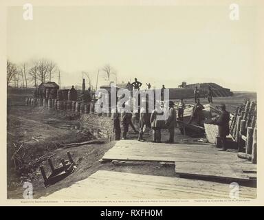 Le fortificazioni a Manassas. Barnard e Gibson; American, attivo del XIX secolo. Data: 1862. Dimensioni: 17,3 x 22,8 cm (l'immagine/carta); 31,2 x 44,4 cm (album). Albume stampa, pl. 11 dall'album "Gardner di schizzo fotografico libro della guerra, vol. 1' (1866). Origine: Stati Uniti. Museo: Chicago Art Institute. Foto Stock