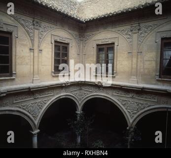 INTERIOR PATIO-VISTA DE ONU ANGULO-DOS PISOS. Posizione: PALACIO DE GUEVARA. Lorca. MURCIA. Spagna. Foto Stock