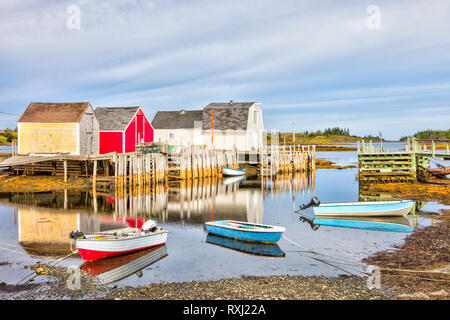 La pesca capannoni, rocce blu, Lunenburg, Nova Scotia, Canada Foto Stock