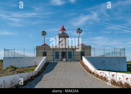 Il faro di Lagos , regione di Algarve, Portogallo, Foto Stock