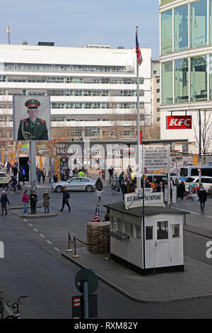 Il Checkpoint Charlie Foto Stock