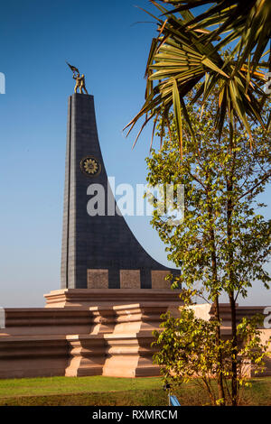 Cambogia, Kratie provincia, distretto Snoul, Choeung Khlou, 2 Dicembre del monumento commemorativo, Fronte di solidarietà per lo sviluppo della Cambogia patria, Foto Stock