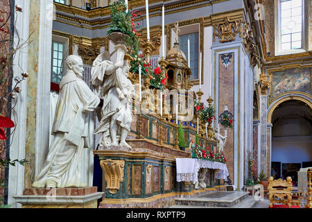 Napoli Campania Italia. San Paolo Maggiore è una basilica chiesa di napoli, Italia meridionale e il luogo di sepoltura di Gaetano Thiene, noto come San Cajet Foto Stock