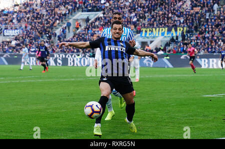 Milano, Italia. 10 mar 2019. Foto Spada/LaPresse 10 Marzo 2019 Milano ( Italia ) sport calcio Inter vs Spal - Campionato di calcio di Serie A TIM 2018/2019 - Stadio San Siro nella foto: Cedric Foto Spada/LaPresse marzo 10 , 2019 Milano ( Italia ) sport soccer Inter vs Spal - Italian Football Championship League A TIM 2018/2019 - San Siro in pic: Cedric Credito: LaPresse/Alamy Live News Foto Stock