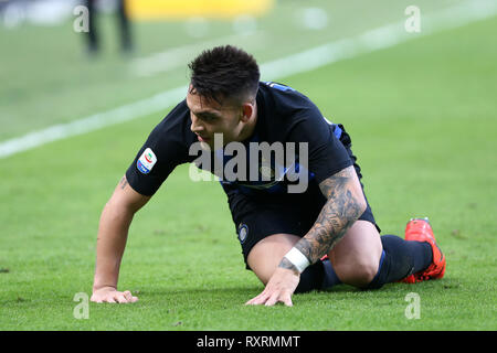 Milano, Italia. Il 10 marzo 2019. Lautaro Martinez di FC Internazionale durante la Serie A match tra FC Internazionale e Spal. Credito: Marco Canoniero/Alamy Live News Foto Stock