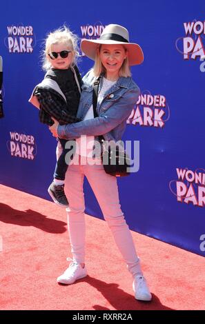 Los Angeles, CA, Stati Uniti d'America. Decimo Mar, 2019. All'arrivo per WONDER PARK Premiere, Regency Village Theatre - Westwood, Los Angeles, CA Marzo 10, 2019. Credito: Elizabeth Goodenough/Everett raccolta/Alamy Live News Foto Stock