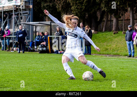 Swansea City host Cardiff si è riunito a Llandarcy Sports Academy. Un 0-0 è stata abbastanza per fissare il Welsh Premier della Lega delle Donne per ottenere il TEM. Credito: Lewis Mitchell Foto Stock