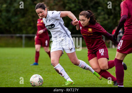 Swansea City host Cardiff si è riunito a Llandarcy Sports Academy. Un 0-0 è stata abbastanza per fissare il Welsh Premier della Lega delle Donne per ottenere il TEM. Credito: Lewis Mitchell Foto Stock