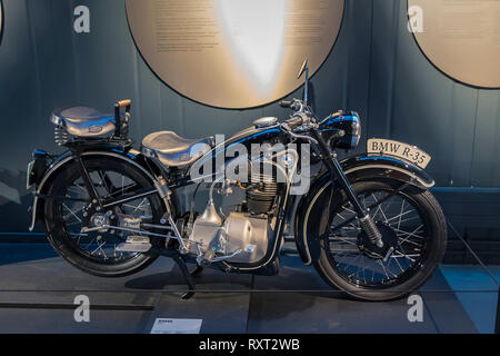 RIGA, Lettonia-Febbraio 18, 2019: 1943 BMW R35 nella riga Motor Museum Foto Stock