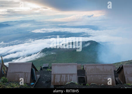 Le boscose pendici del vulcano Nyiragongo nella Repubblica democratica del Congo Foto Stock