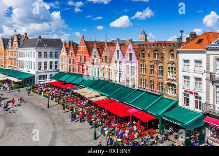 Bruges, Belgio - 10 agosto 2018: vista aerea del Grote Markt square. Foto Stock