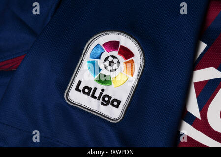 Close up La Liga badge su un FC Barcelona jersey. Foto Stock