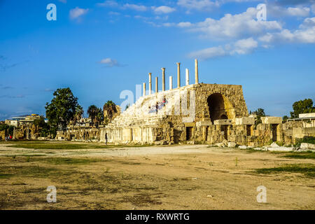 Pneumatico Hippodrome rovine e necropoli con posti a sedere pittoresco Tier Foto Stock