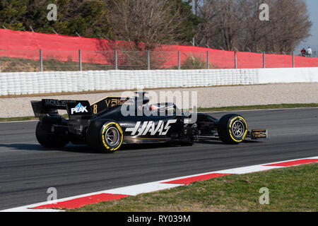 Barcellona, Spagna. Mar, 1st, 2019 - Romain Grosjean di Francia con 8 Haas F1 Team VF-19 sulla via giorno otto di F1 test invernali. Foto Stock