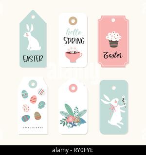 Set di grazioso regalo di Pasqua ed etichette con conigli bianchi, una tazza di caffè, uova colorate e fiori. Stagione Primavera concetto. Isolato disegnata a mano Illustrazione Vettoriale
