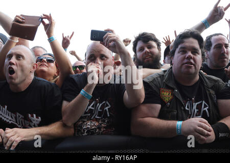 Melbourne, Victoria, Australia. 11 mar 2019. .Una folla enorme assemblati nella parte anteriore di ciascuna delle cinque fasi di banda e scosso per i propri artisti preferiti. Credito: Brett keating/Alamy Live News Foto Stock
